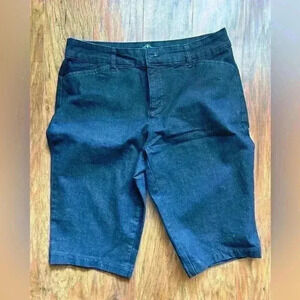 St. John Bay Women’s Capris Size 10